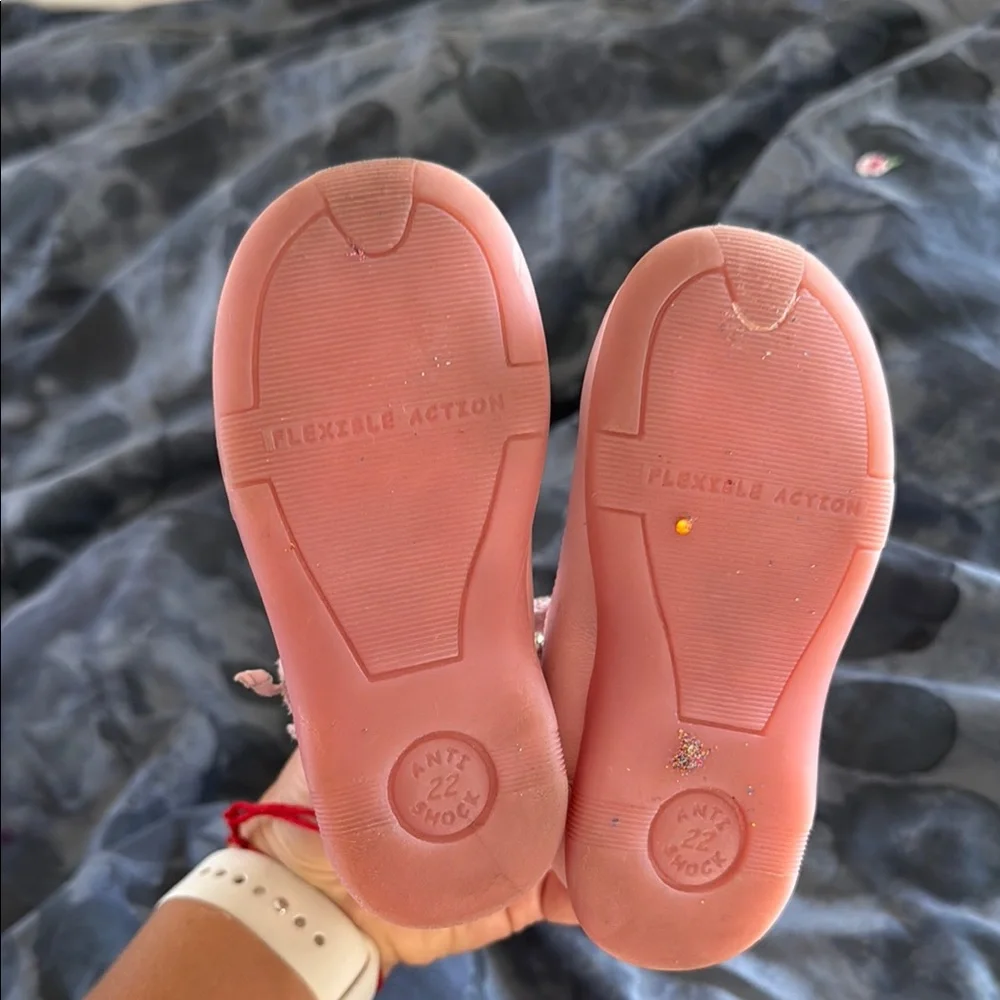 Primigi Light Pink Kids Dress Shoes with Floral Design 6.5
